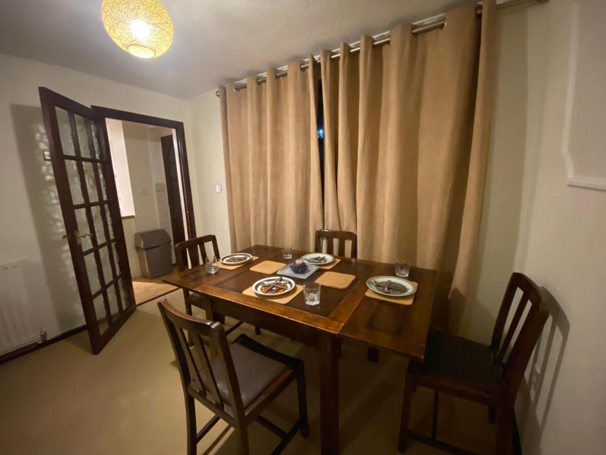 Serene 4Br In Harborne Close To Qe Hospital, Harborne Centre Бирмингам Екстериор снимка