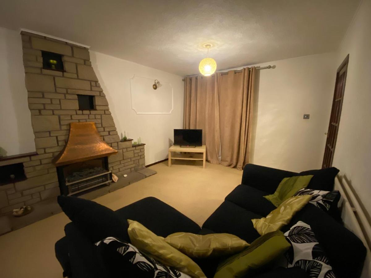 Serene 4Br In Harborne Close To Qe Hospital, Harborne Centre Бирмингам Екстериор снимка