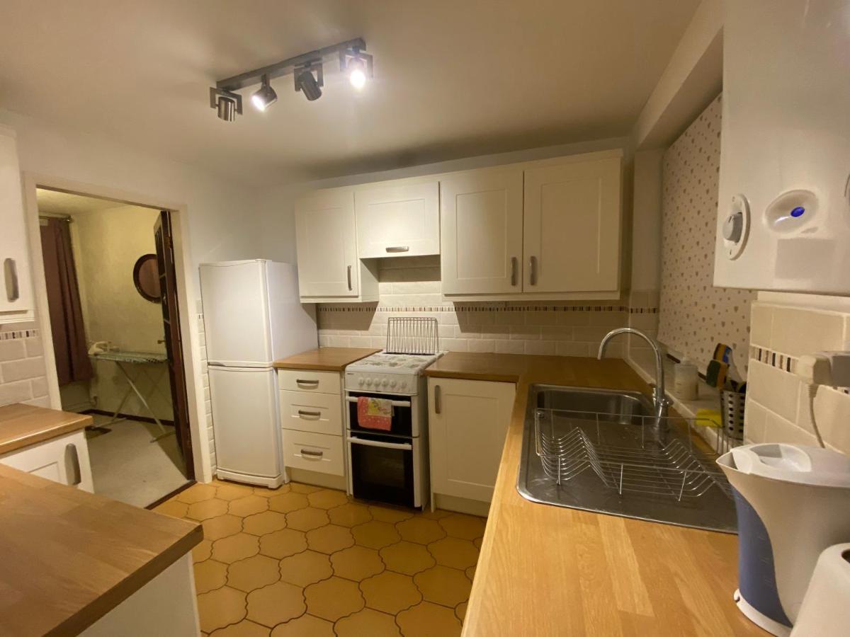 Serene 4Br In Harborne Close To Qe Hospital, Harborne Centre Бирмингам Екстериор снимка