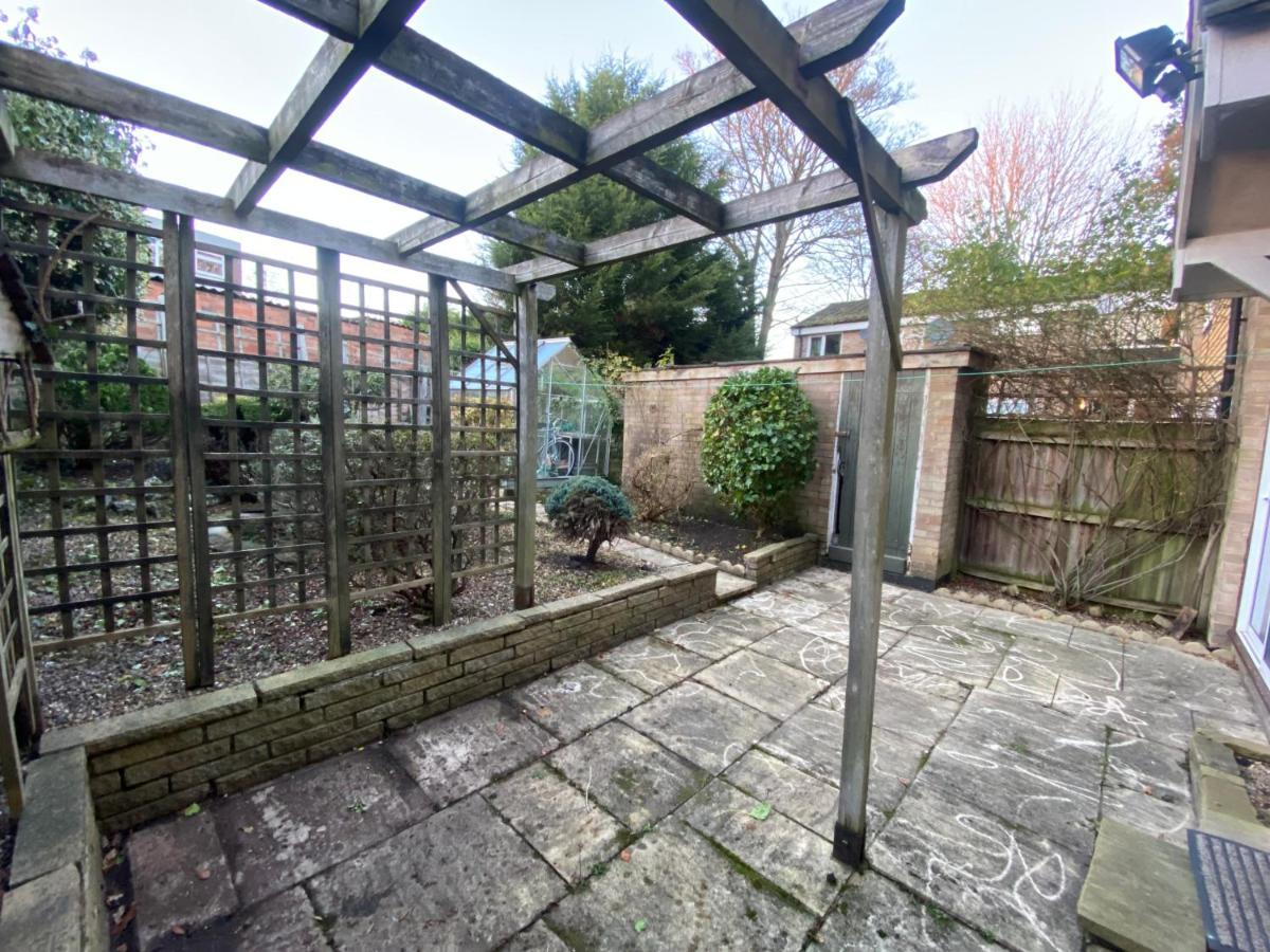 Serene 4Br In Harborne Close To Qe Hospital, Harborne Centre Бирмингам Екстериор снимка