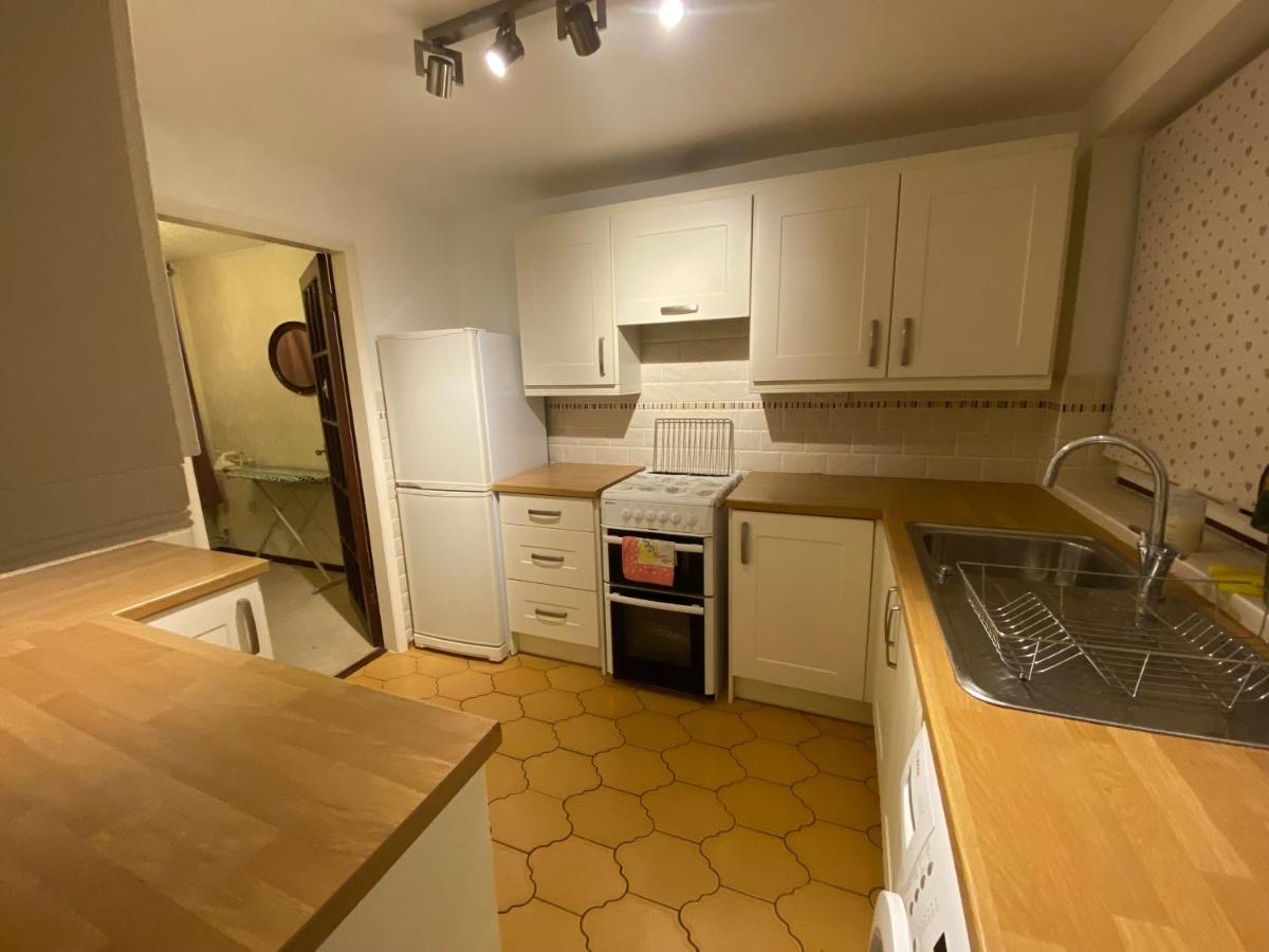 Serene 4Br In Harborne Close To Qe Hospital, Harborne Centre Бирмингам Екстериор снимка