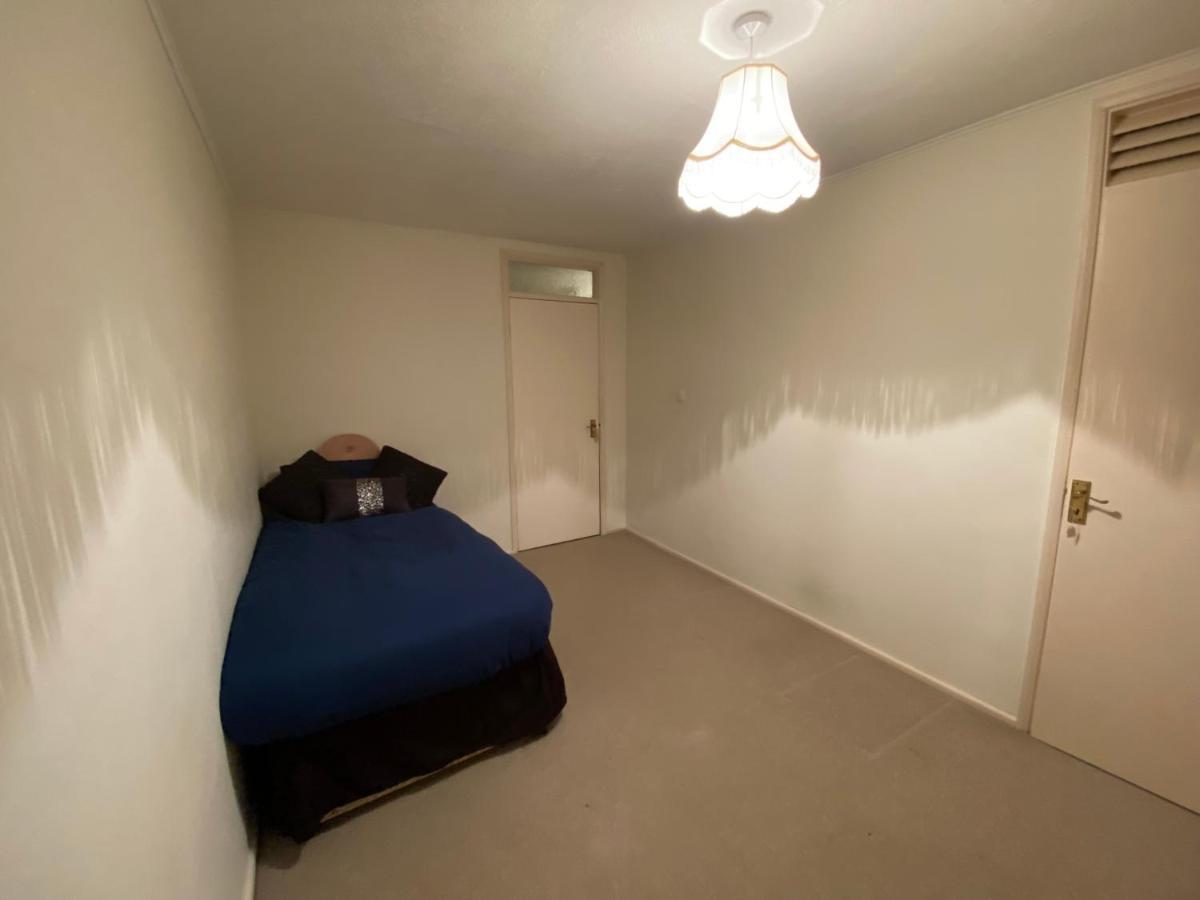 Serene 4Br In Harborne Close To Qe Hospital, Harborne Centre Бирмингам Екстериор снимка
